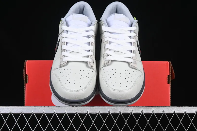 All Categories Nk SB Dunk Series Nk SB Dunk Low Low-top sneakers Nk Dunk Retro "Grey Fog" Panda Prank Go to Tibet Heart of the wilderness Low-top casual sneakers DD1391-103